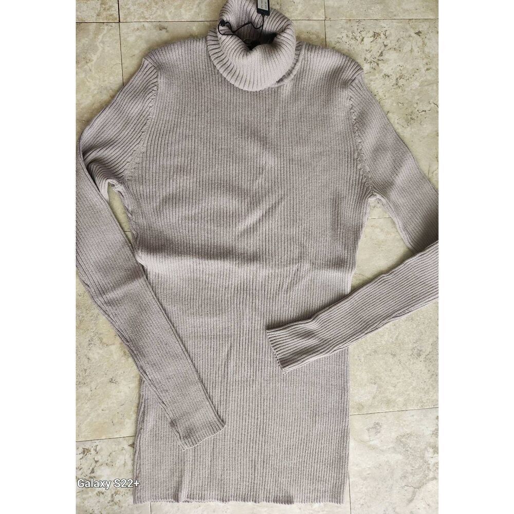 S13 Harve Benard gray ribbed knit long sleeved turtleneck, NWT